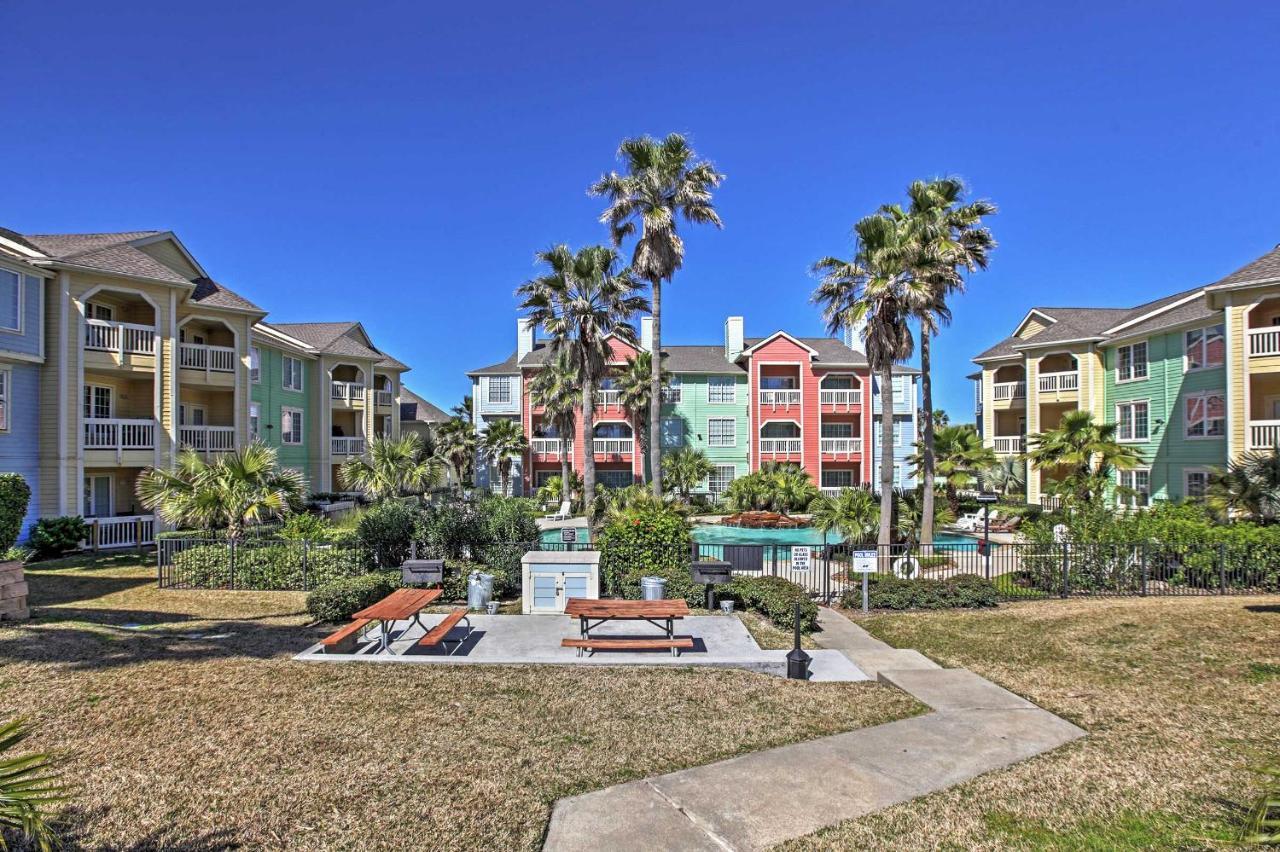 Colorful Galveston Retreat Steps From Beach And Pool Extérieur photo