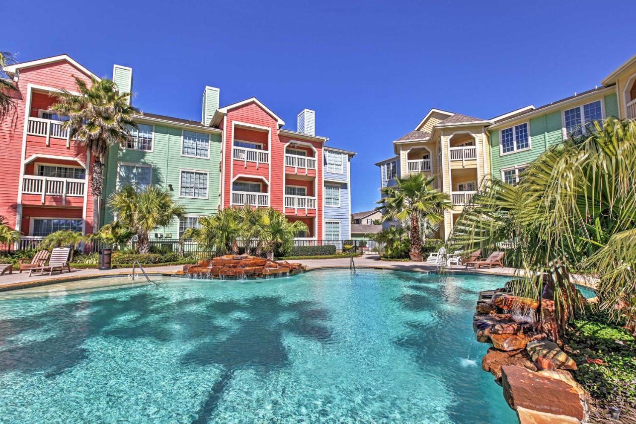 Colorful Galveston Retreat Steps From Beach And Pool Extérieur photo